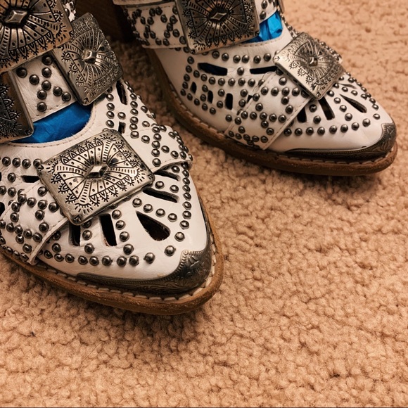 Jeffrey Campbell Shoes - ❌SOLD❌Jeffrey Campbell Wycliff western booties